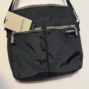 Baggallini Cross Body Bag with Gray Zippers Black NWT